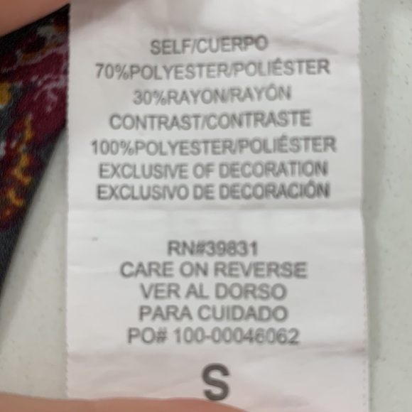 MASÓN & BELLE wine and floral loose blouse size S - Picture 7 of 7